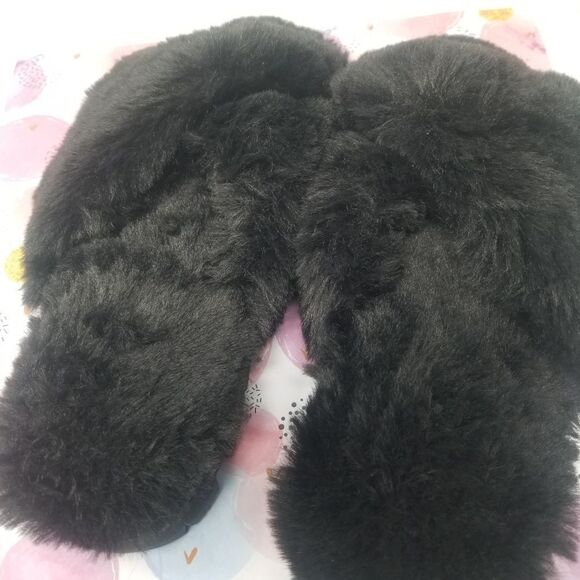NWOT BLACK SECRET TREASURES SLIPPER. - Picture 12 of 13